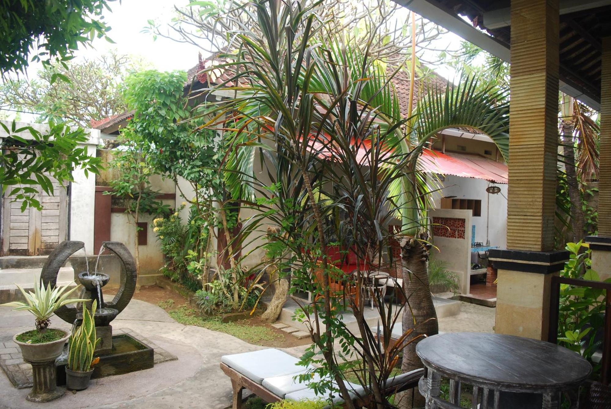 Dalum Homestay Amed Exteriér fotografie