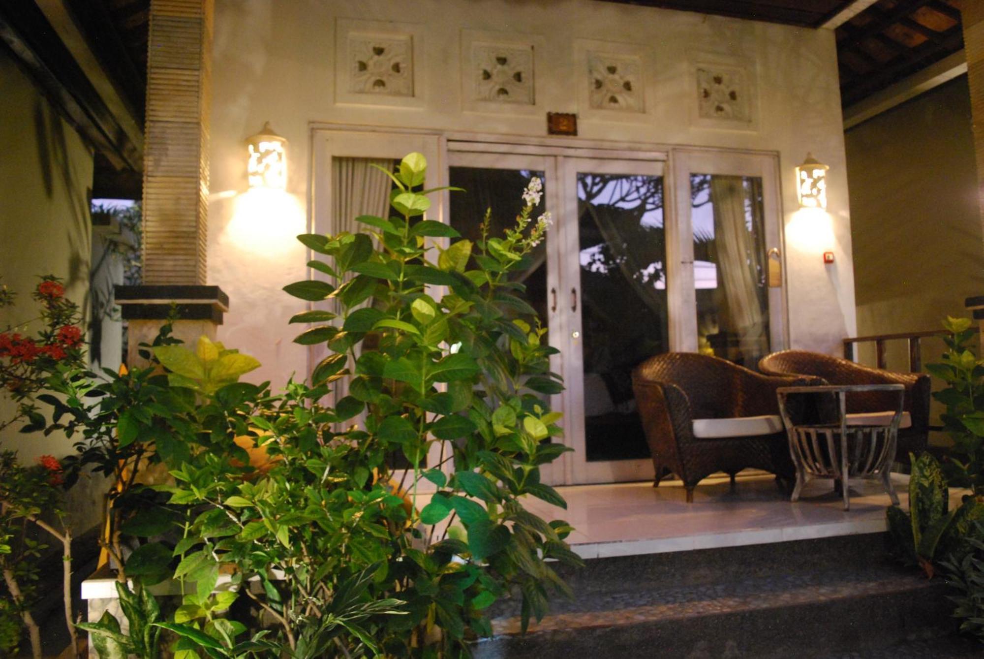Dalum Homestay Amed Exteriér fotografie